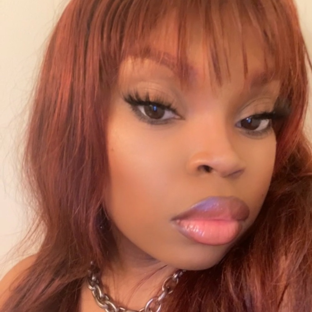 Meet your Posher, Kiki